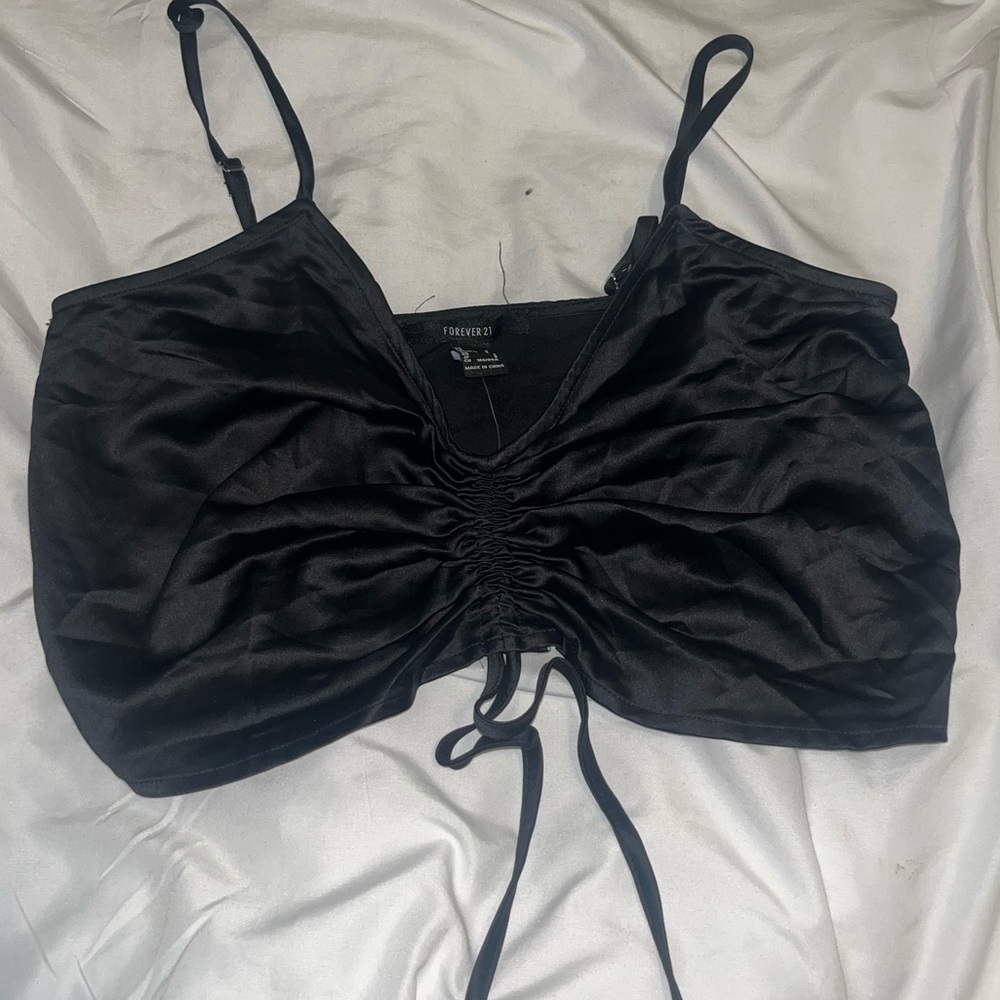 Shiny black crop top